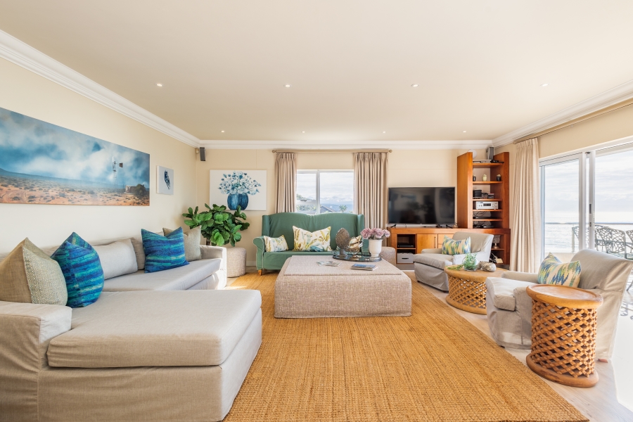 7 Bedroom Property for Sale in Beacon Isle Western Cape